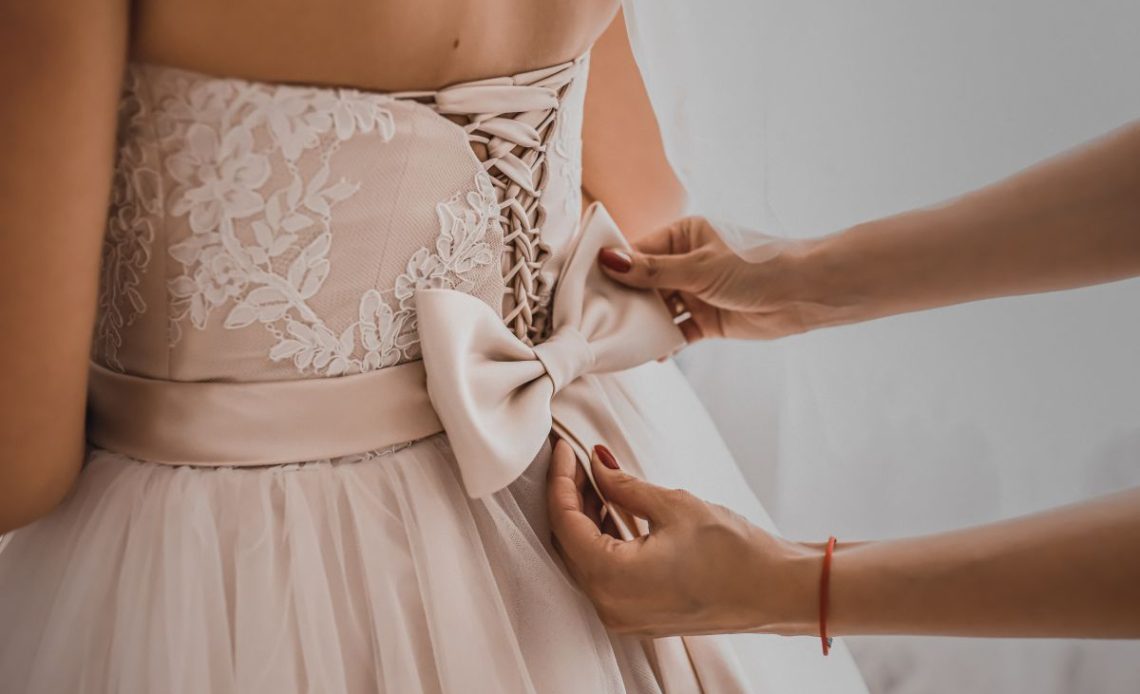 Kolor sukienki na wesele