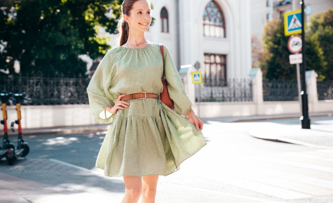 Sukienki na figurę jabłko